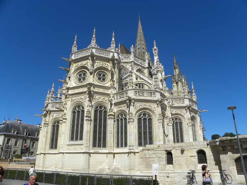 The impressive Saint-Pierre church in Caen.